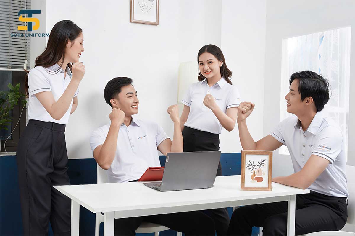 Đồng phục phù hợp với ngành nghề và tính chất công việc sẽ tạo cảm giác thoải mái cho nhân viên.